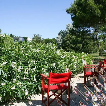 ヴィラ Les Portes-en-re Sleeps 14 With Pool Les Portes-en-Re